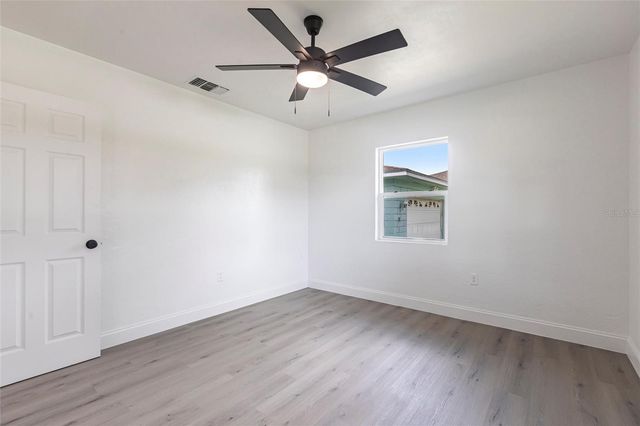 6119 19TH AVENUE N, St Petersburg, FL 33710