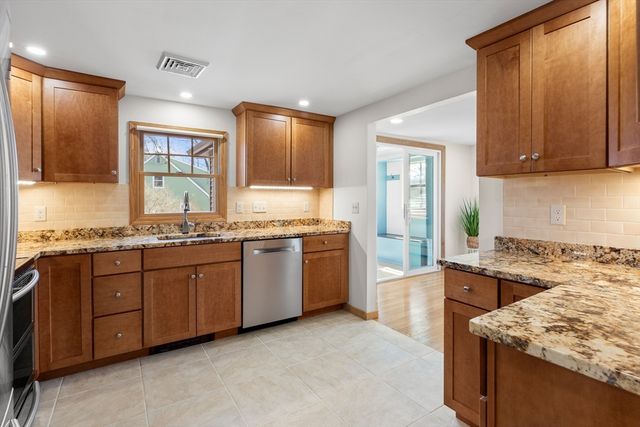 19 Elizabeth Lane, Newburyport, MA 01950