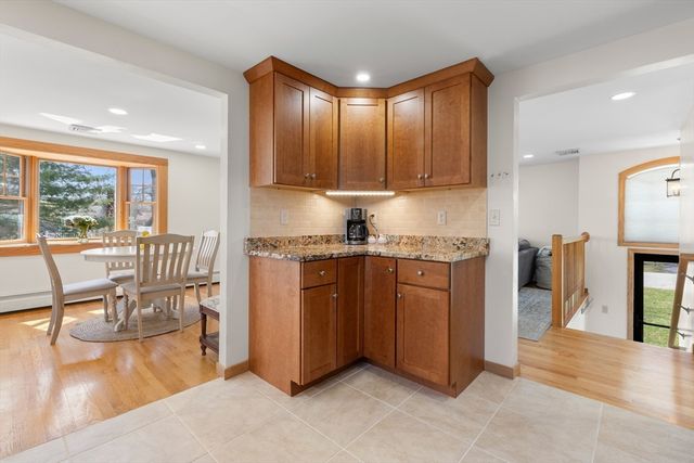 19 Elizabeth Lane, Newburyport, MA 01950