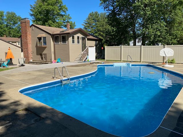 19 Elizabeth Lane, Newburyport, MA 01950