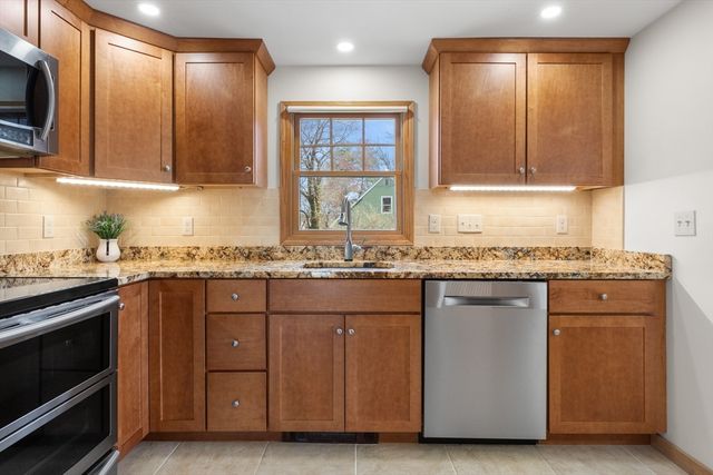 19 Elizabeth Lane, Newburyport, MA 01950