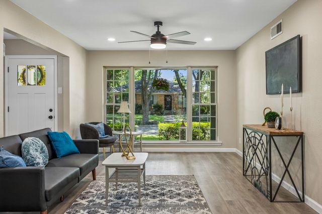 1725 Bardfield Avenue, Garland, TX 75041