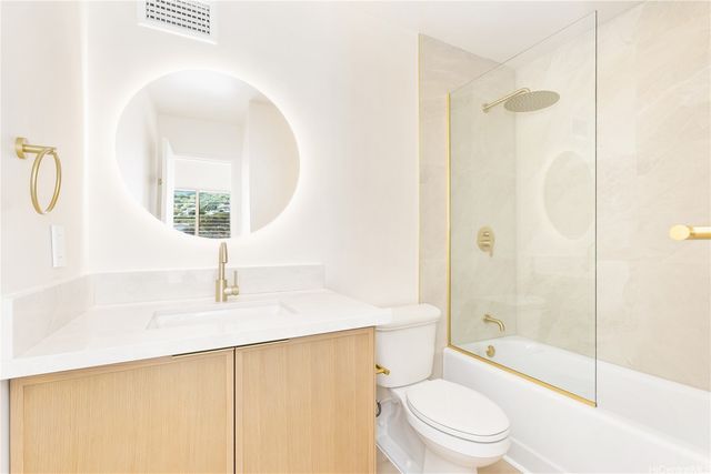 1687 Pensacola Street 1004, Honolulu, HI 96822