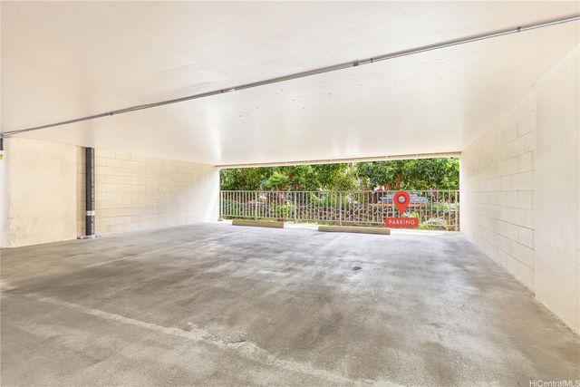 1687 Pensacola Street 1004, Honolulu, HI 96822