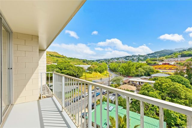 1687 Pensacola Street 1004, Honolulu, HI 96822