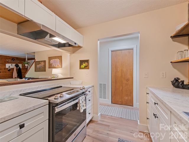 30 Katydid Lane, Maggie Valley, NC 28751