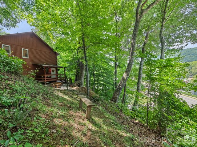 30 Katydid Lane, Maggie Valley, NC 28751