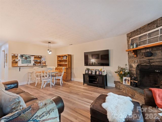 30 Katydid Lane, Maggie Valley, NC 28751