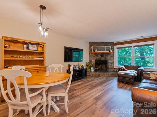 30 Katydid Lane, Maggie Valley, NC 28751