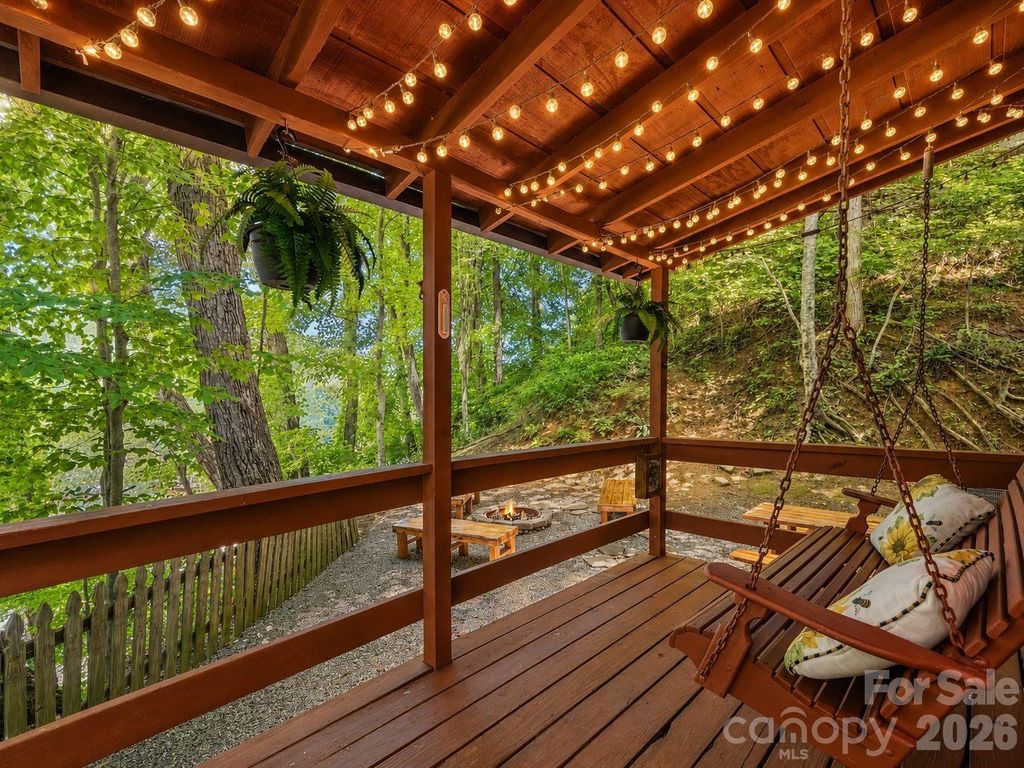 30 Katydid Lane, Maggie Valley, NC 28751