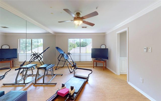 734 Plainwood Drive, Houston, TX 77079