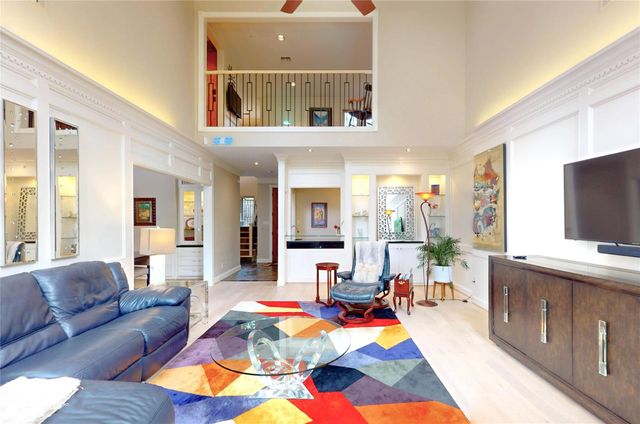 734 Plainwood Drive, Houston, TX 77079