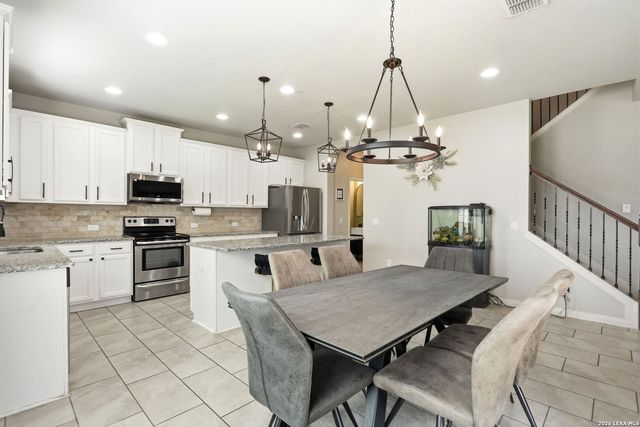 529 Saddle Gln, Cibolo, TX 78108