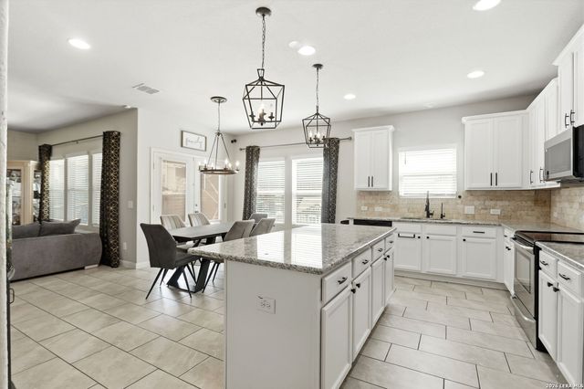 529 Saddle Gln, Cibolo, TX 78108