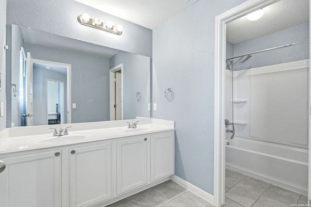 529 Saddle Gln, Cibolo, TX 78108