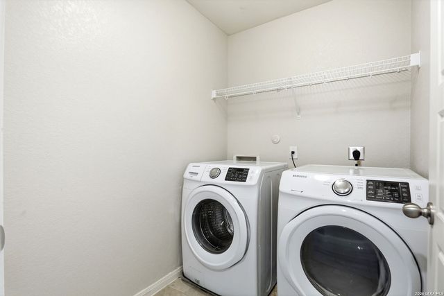 529 Saddle Gln, Cibolo, TX 78108