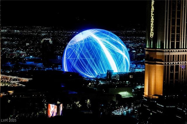 2000 North Fashion Show Drive 4301, Las Vegas, NV 89109