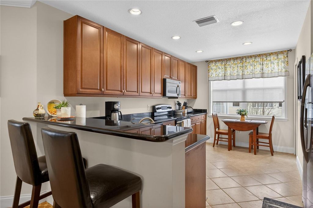 Image 9 of property listing at 7468 EXCITEMENT DRIVE 202, Reunion, FL 34747