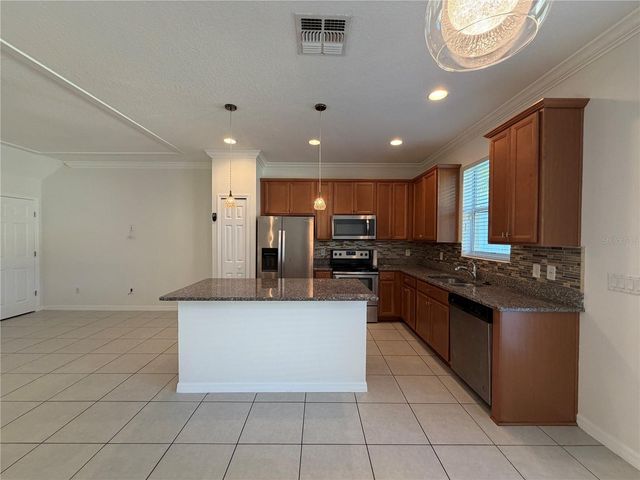 1018 CAPITOL HILL COURT, Apopka, FL 32703