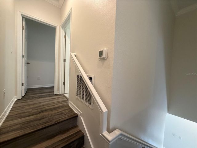 1018 CAPITOL HILL COURT, Apopka, FL 32703