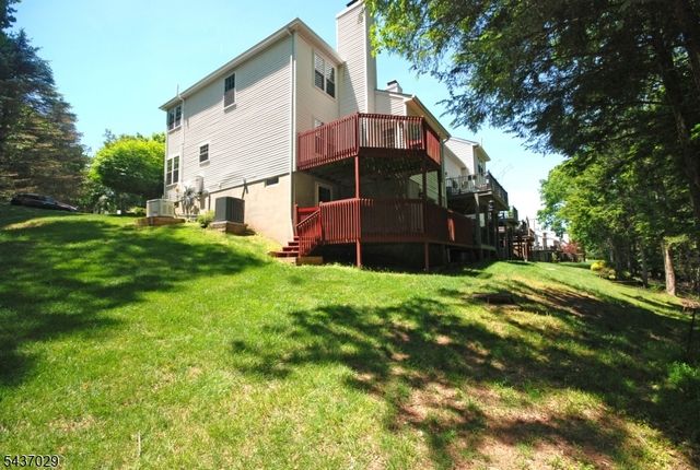 34 Delaware Ln, Branchburg Twp., NJ 08876