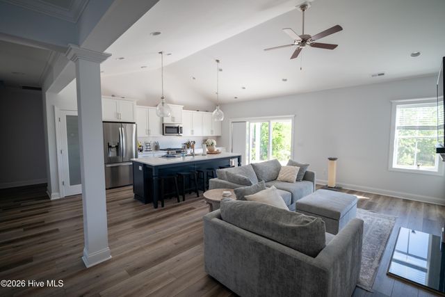6033 Sand Ridge Avenue, Wilmington, NC 28409