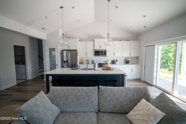 6033 Sand Ridge Avenue, Wilmington, NC 28409