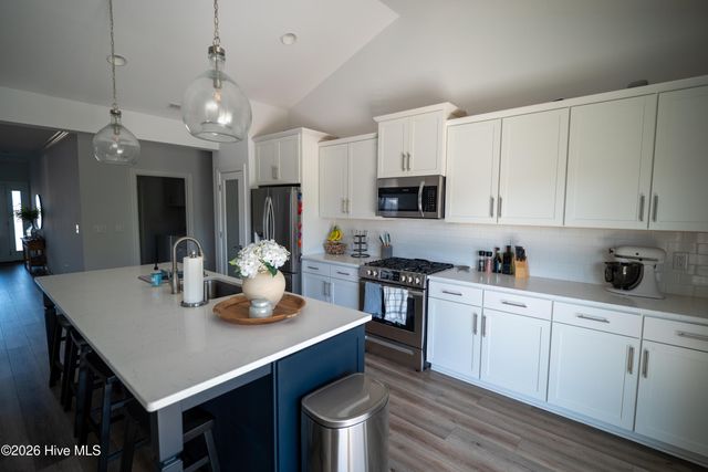 6033 Sand Ridge Avenue, Wilmington, NC 28409