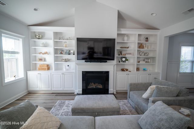 6033 Sand Ridge Avenue, Wilmington, NC 28409