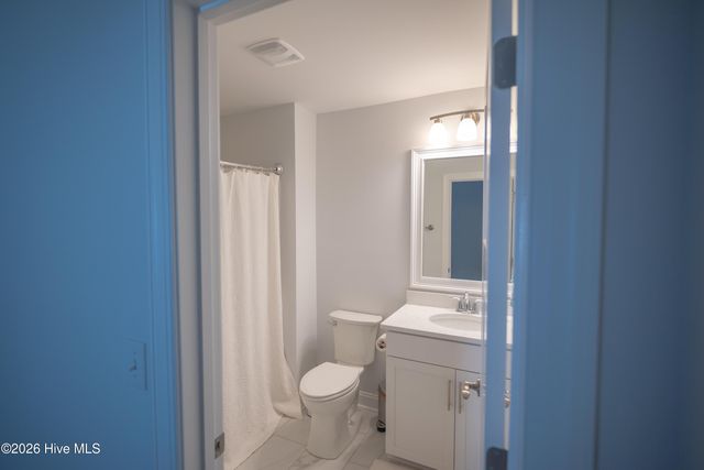 6033 Sand Ridge Avenue, Wilmington, NC 28409