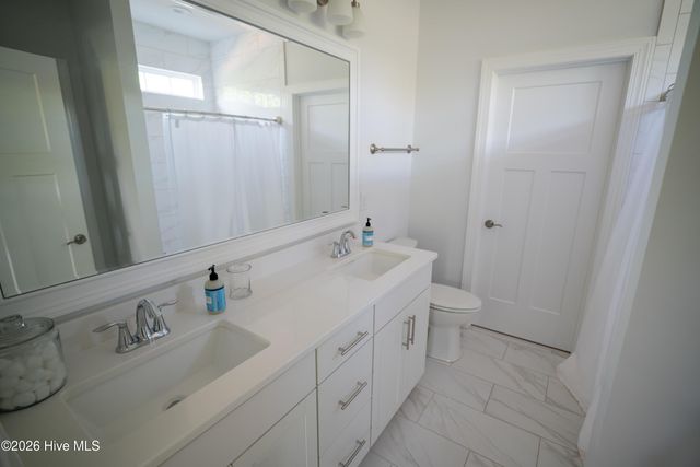 6033 Sand Ridge Avenue, Wilmington, NC 28409