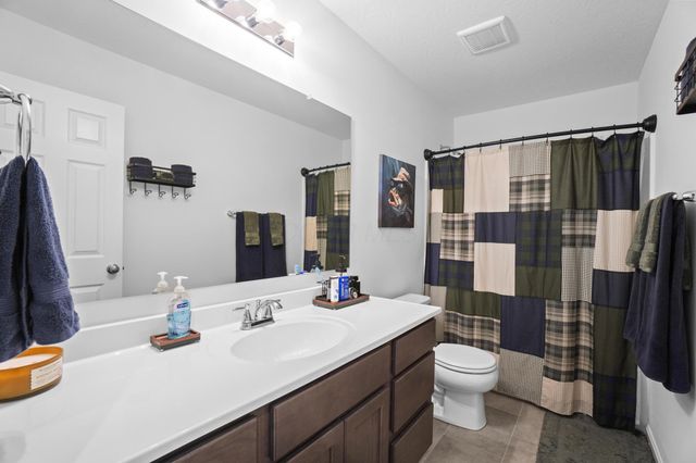 1034 Queen Bee Place, Grove City, OH 43123