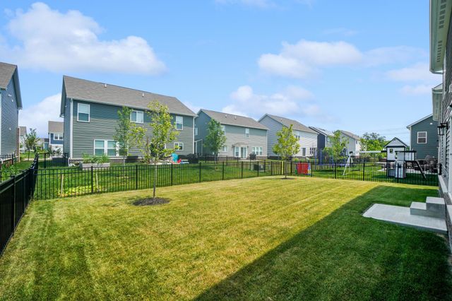 1034 Queen Bee Place, Grove City, OH 43123