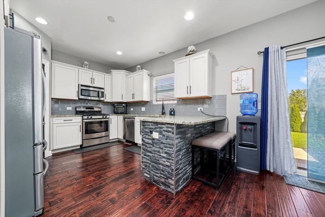 749 N Misty Ridge Drive, Romeoville, IL 60446