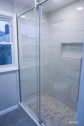 28 Bolton Street, Hartford, CT 06114