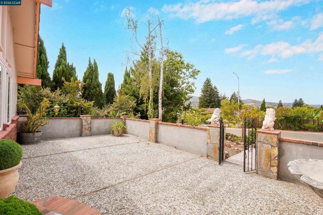 1220 Fascination Cir, Richmond, CA 94803