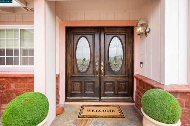 1220 Fascination Cir, Richmond, CA 94803