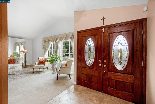 1220 Fascination Cir, Richmond, CA 94803