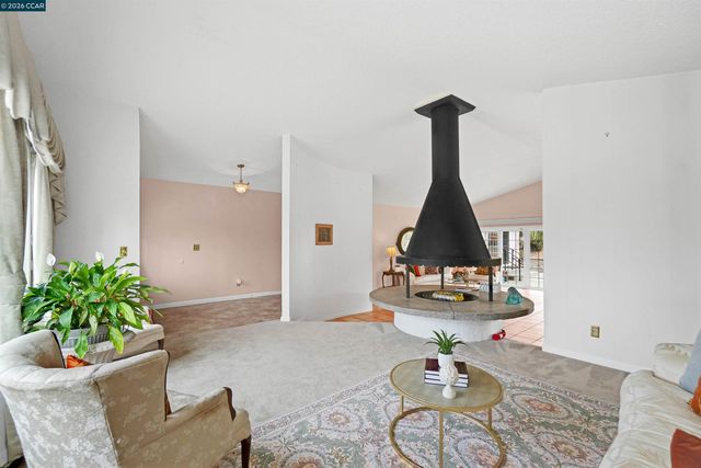 1220 Fascination Cir, Richmond, CA 94803