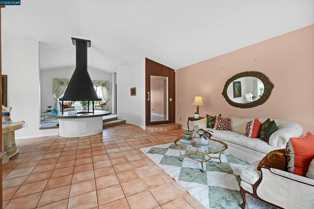 1220 Fascination Cir, Richmond, CA 94803