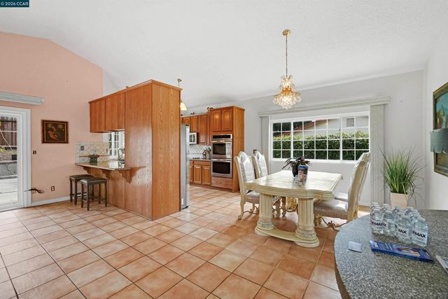 1220 Fascination Cir, Richmond, CA 94803