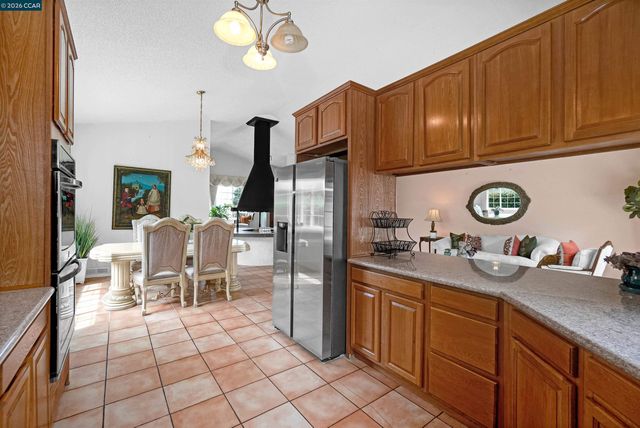 1220 Fascination Cir, Richmond, CA 94803