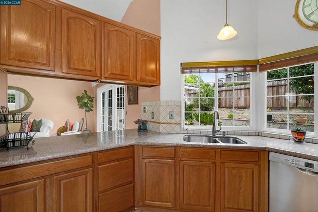 1220 Fascination Cir, Richmond, CA 94803