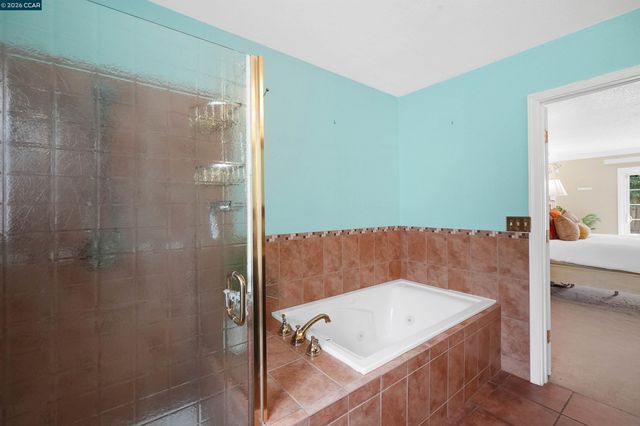 1220 Fascination Cir, Richmond, CA 94803