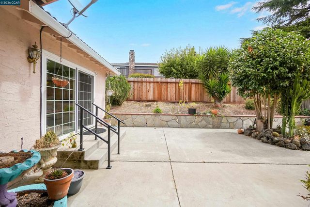 1220 Fascination Cir, Richmond, CA 94803