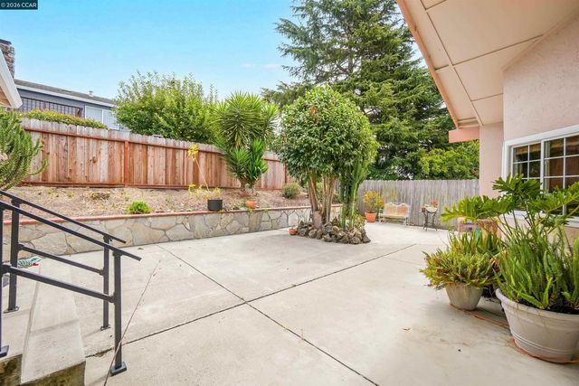 1220 Fascination Cir, Richmond, CA 94803