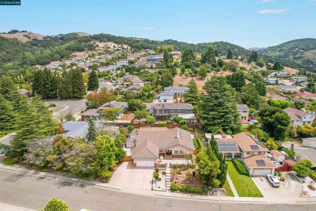 1220 Fascination Cir, Richmond, CA 94803