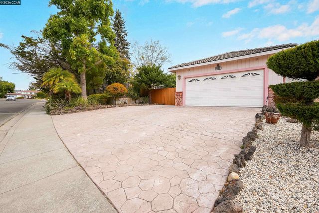 1220 Fascination Cir, Richmond, CA 94803