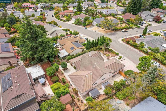 1220 Fascination Cir, Richmond, CA 94803