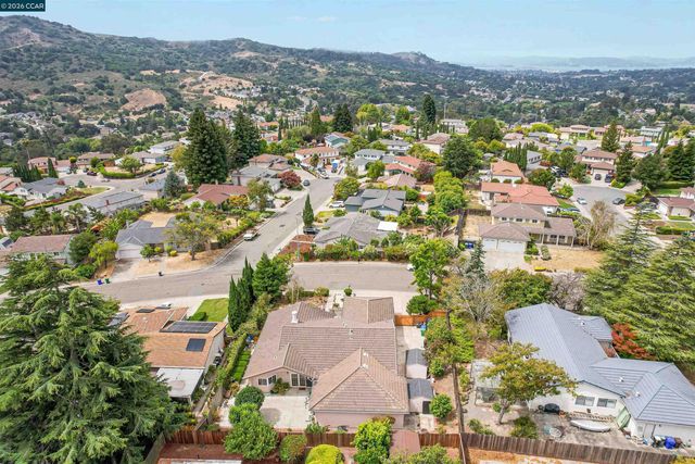 1220 Fascination Cir, Richmond, CA 94803